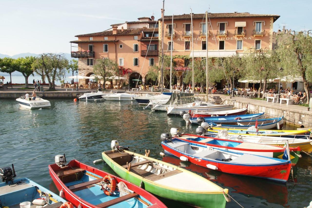 Residence La Mignon - Terrazza Torri Del Benaco Exteriér fotografie